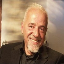 El escritor Paulo Coelho abre una fundación en Suiza y un museo virtual